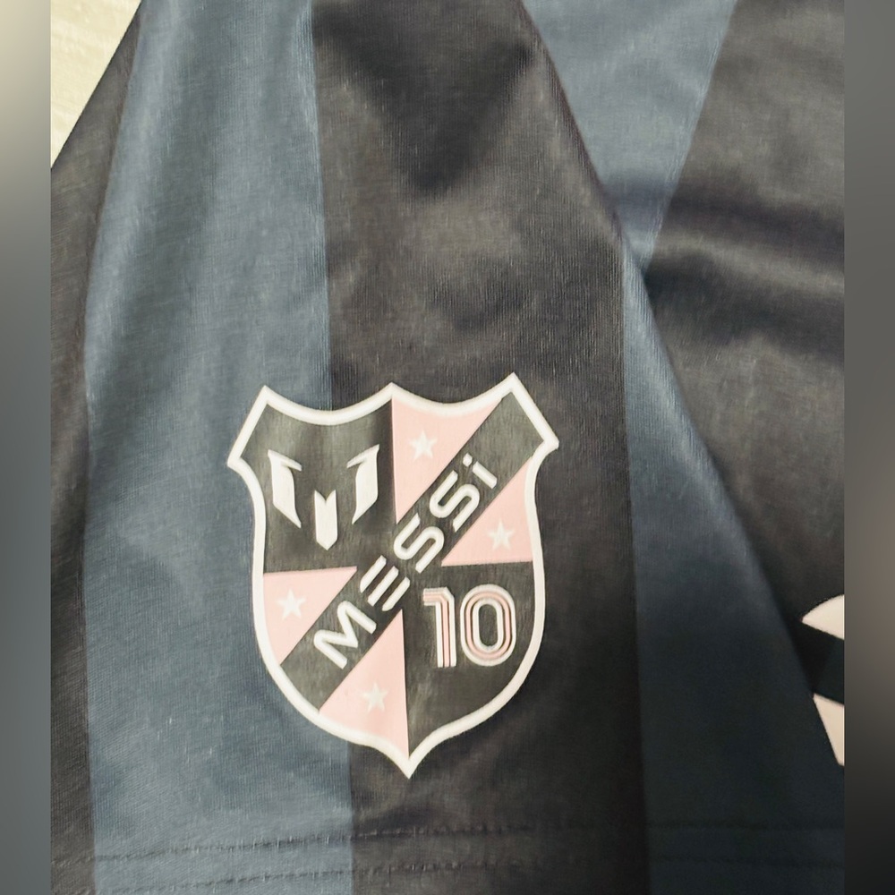 MESSI Blue & Black Striped Jersey Size L - Picture 3 of 4